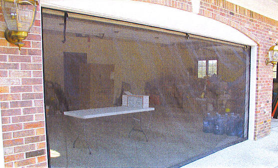 Zip Roll Screen 8' x 7'
